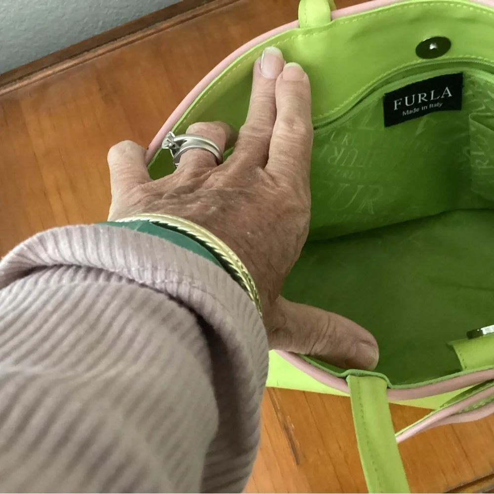 FURLA Lime Green Leather Purse - Picture 14 of 16